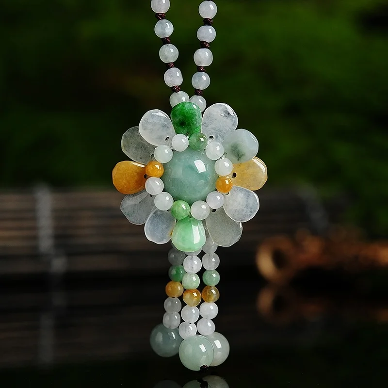 Necklaces - Sertifikalı burma yeşim ayçiçeği kolye jadeit