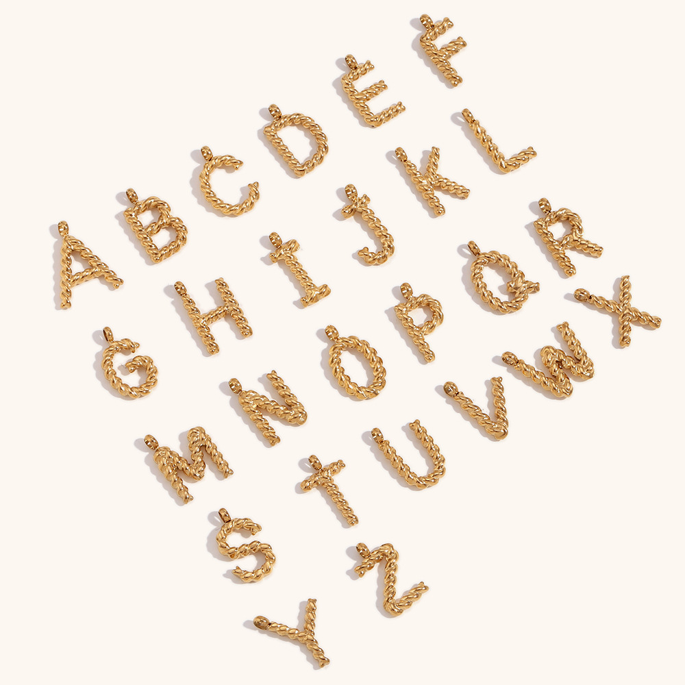 Initial Letter Necklace 18K Gold - Kişiselleştirilmiş 3D Harf Kolye Özel Baş