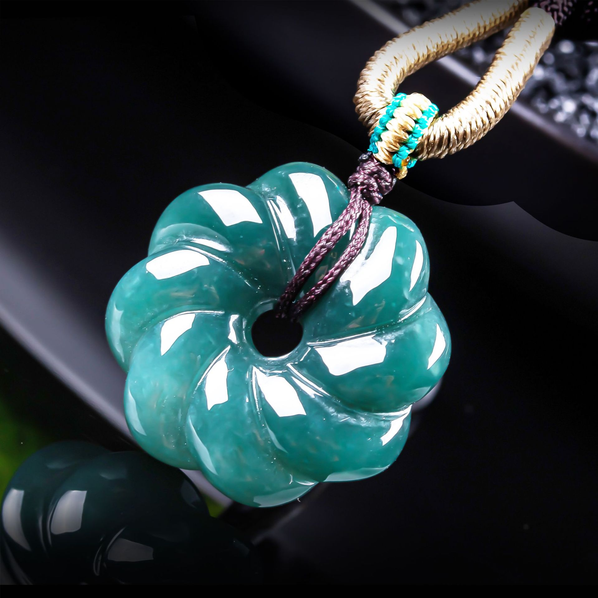 Doğal Birman Yeşim Taşı Çiçek  - Necklaces incelemesi ve fiyatı