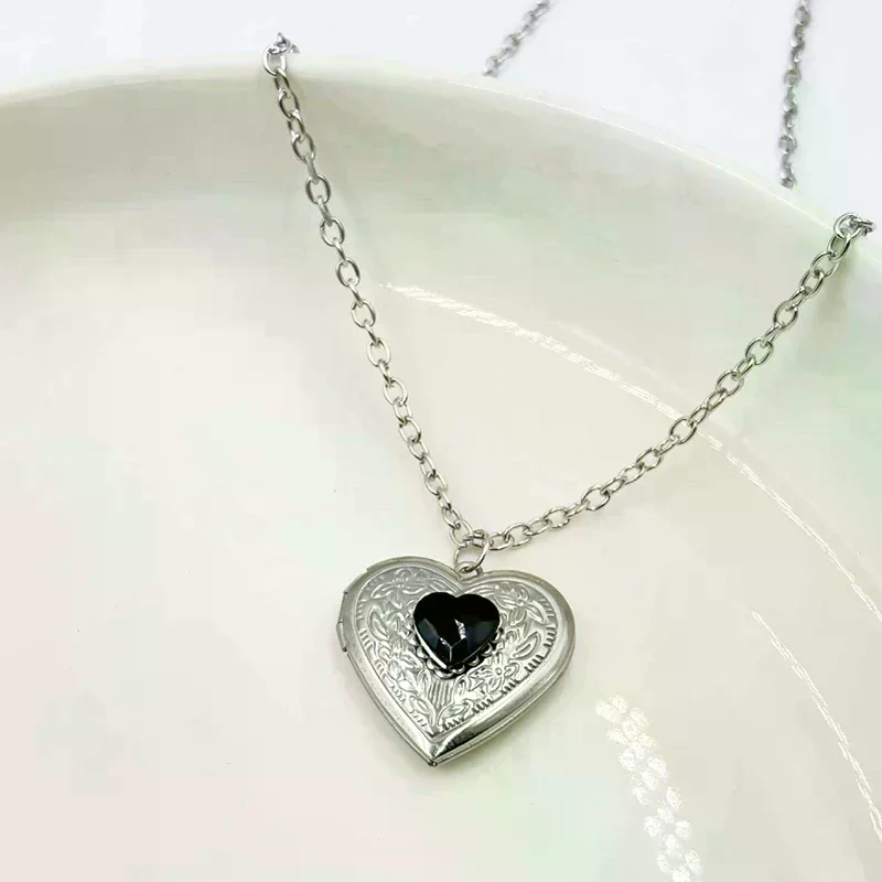 Moda Barok Vintage Kalp Şeklin - Heart Locket Necklace Photo incelemesi ve fiyatı
